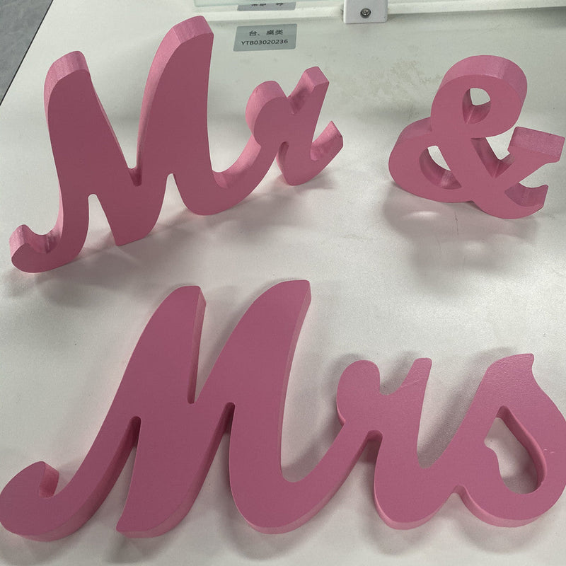 WHIZMAX 1 Set Wooden Mr And Mrs Letter Ornament Wedding Props Pink